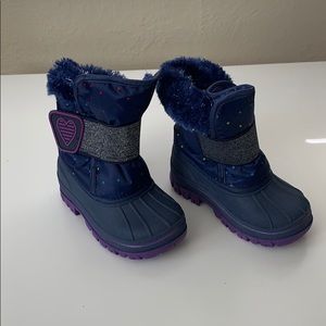 Cat & Jack girls winter boots.